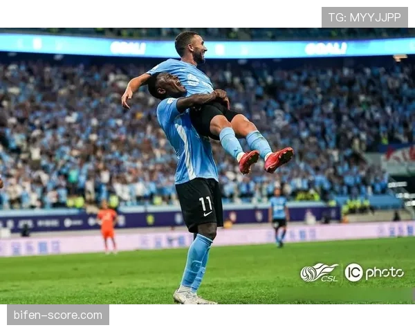 山东泰山主场不敌大连英博 跨赛季12场主场不败纪录终结 山东泰山主场不敌大连英博 跨赛季12场主场不败纪录终结